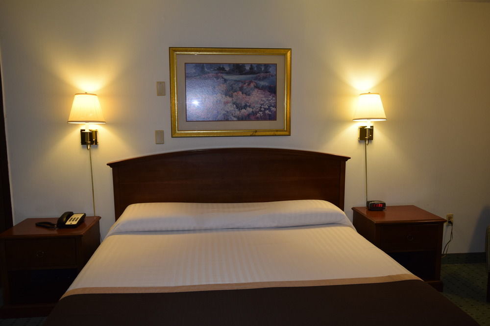 Landmark Inn Гартсвіл Екстер'єр фото